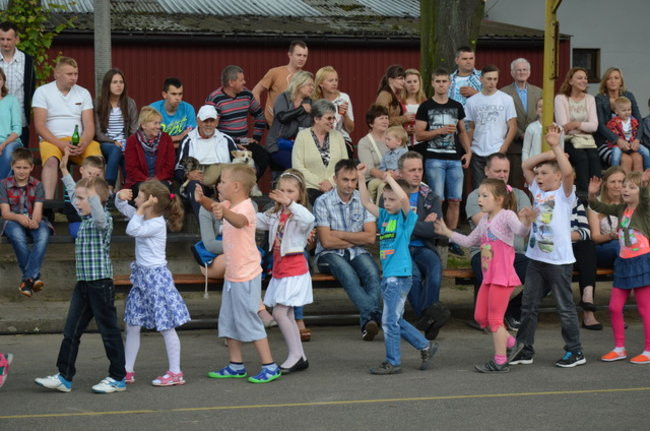 Bukówczanie razem z Paulinką (zdjęcia)