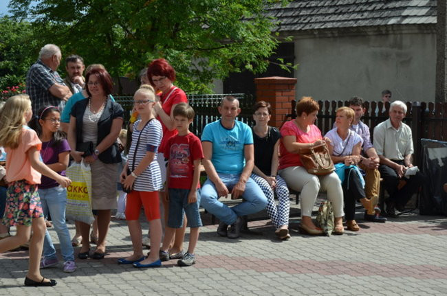 Miłość na festynie w Dłużynie (zdjęcia)