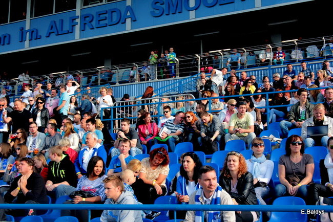 Kibice przepraszają prezesa Unii Leszno (zdjęcia)