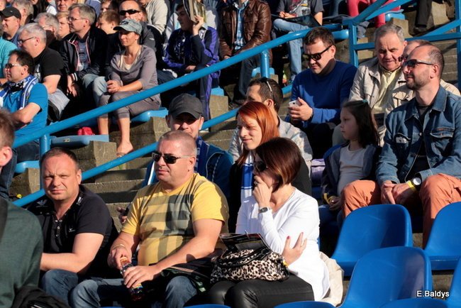 Kibice przepraszają prezesa Unii Leszno (zdjęcia)