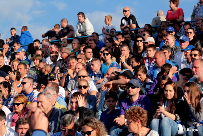 Kibice przepraszają prezesa Unii Leszno (zdjęcia)