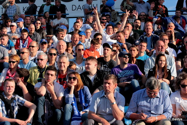 Kibice przepraszają prezesa Unii Leszno (zdjęcia)