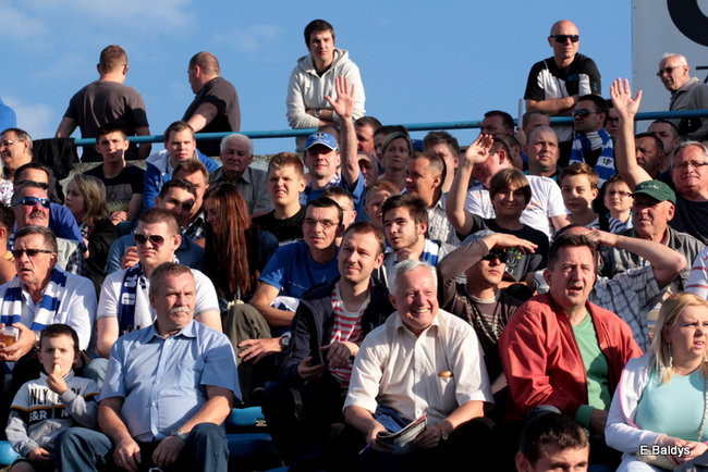 Kibice przepraszają prezesa Unii Leszno (zdjęcia)