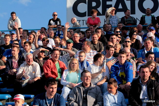 Kibice przepraszają prezesa Unii Leszno (zdjęcia)