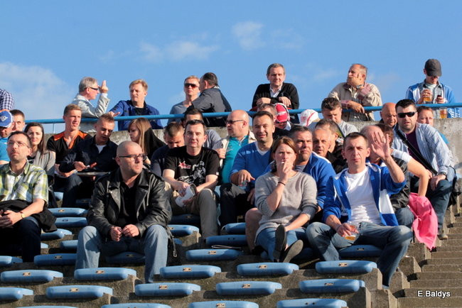 Kibice przepraszają prezesa Unii Leszno (zdjęcia)