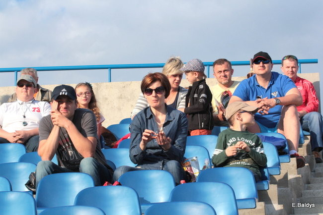 Kibice przepraszają prezesa Unii Leszno (zdjęcia)