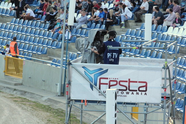 Kibice przepraszają prezesa Unii Leszno (zdjęcia)