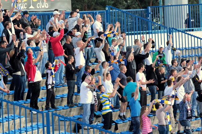 Kibice przepraszają prezesa Unii Leszno (zdjęcia)