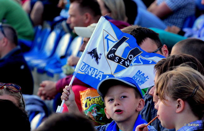 Kibice przepraszają prezesa Unii Leszno (zdjęcia)