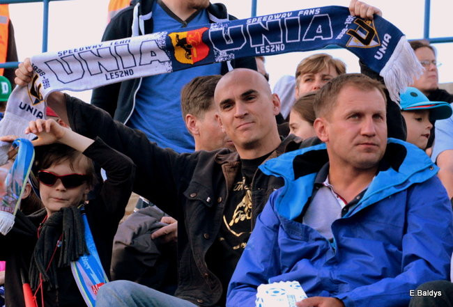 Kibice przepraszają prezesa Unii Leszno (zdjęcia)