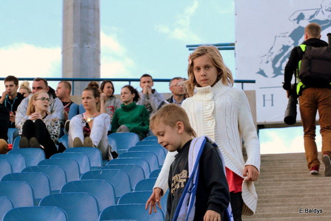 Kibice przepraszają prezesa Unii Leszno (zdjęcia)