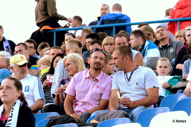 Kibice przepraszają prezesa Unii Leszno (zdjęcia)