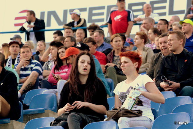 Kibice przepraszają prezesa Unii Leszno (zdjęcia)