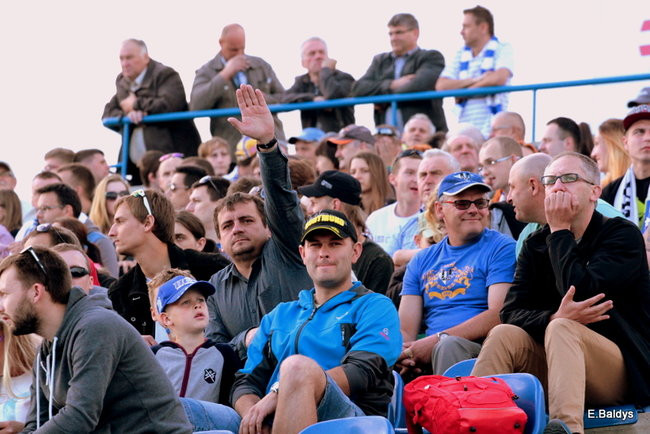 Kibice przepraszają prezesa Unii Leszno (zdjęcia)