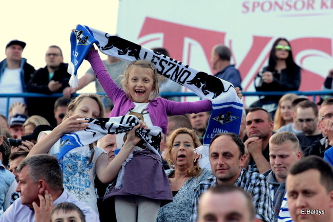 Kibice przepraszają prezesa Unii Leszno (zdjęcia)