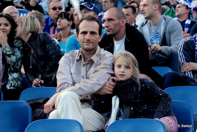 Kibice przepraszają prezesa Unii Leszno (zdjęcia)