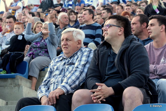 Kibice przepraszają prezesa Unii Leszno (zdjęcia)