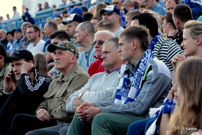 Kibice przepraszają prezesa Unii Leszno (zdjęcia)