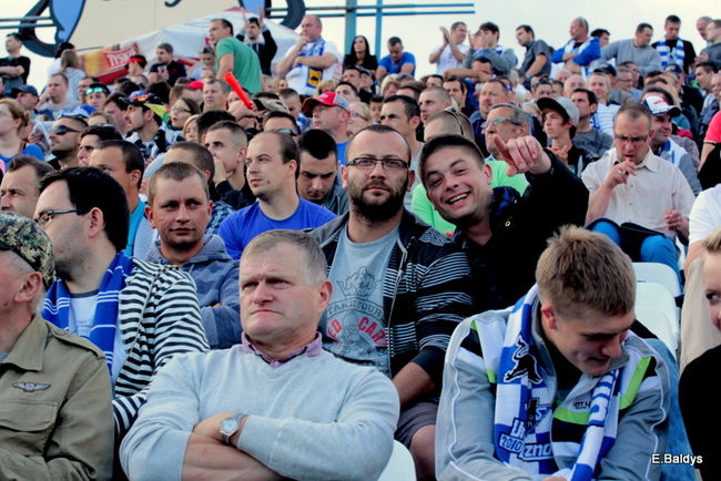 Kibice przepraszają prezesa Unii Leszno (zdjęcia)