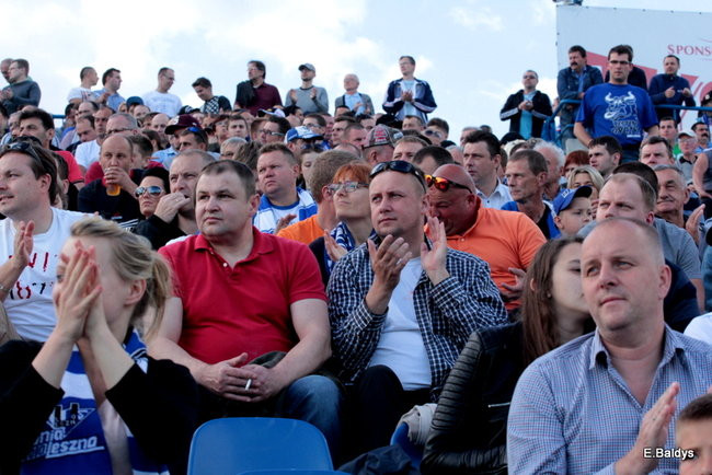 Kibice przepraszają prezesa Unii Leszno (zdjęcia)