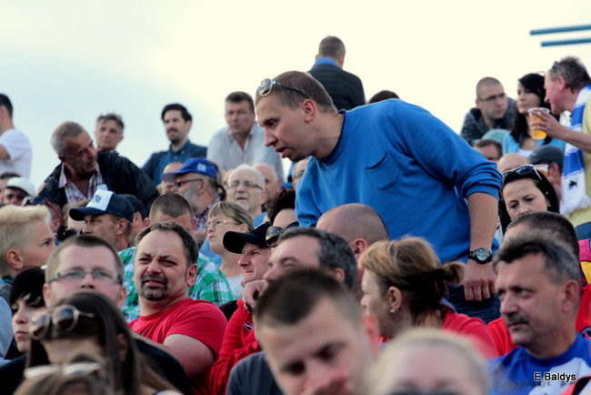 Kibice przepraszają prezesa Unii Leszno (zdjęcia)