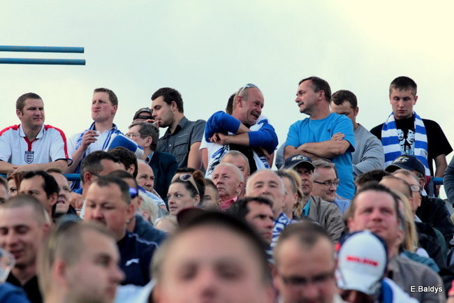 Kibice przepraszają prezesa Unii Leszno (zdjęcia)