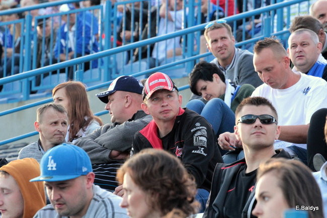 Kibice przepraszają prezesa Unii Leszno (zdjęcia)