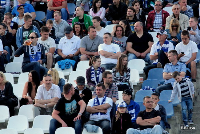 Kibice przepraszają prezesa Unii Leszno (zdjęcia)