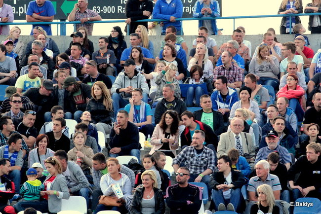 Kibice przepraszają prezesa Unii Leszno (zdjęcia)