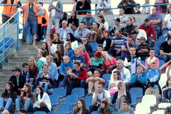 Kibice przepraszają prezesa Unii Leszno (zdjęcia)