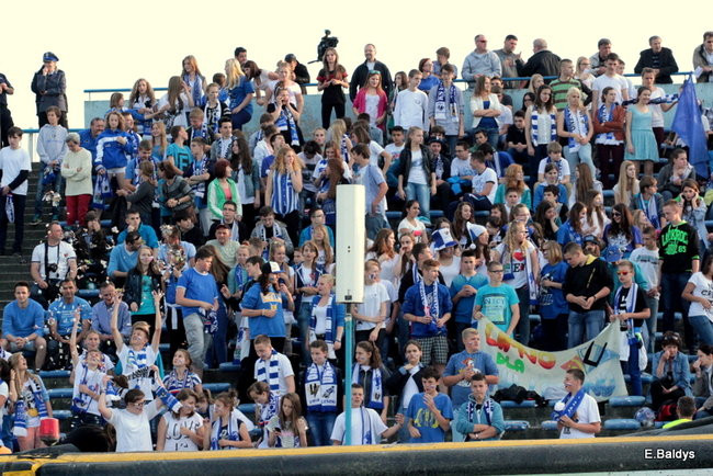 Kibice przepraszają prezesa Unii Leszno (zdjęcia)