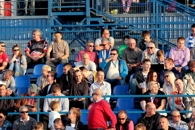 Kibice przepraszają prezesa Unii Leszno (zdjęcia)