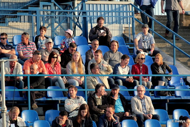 Kibice przepraszają prezesa Unii Leszno (zdjęcia)