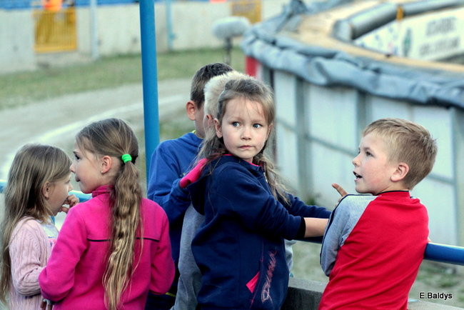 Kibice przepraszają prezesa Unii Leszno (zdjęcia)