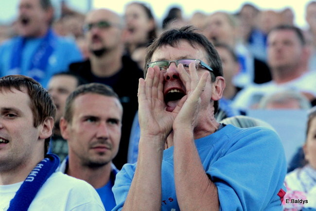 Kibice przepraszają prezesa Unii Leszno (zdjęcia)