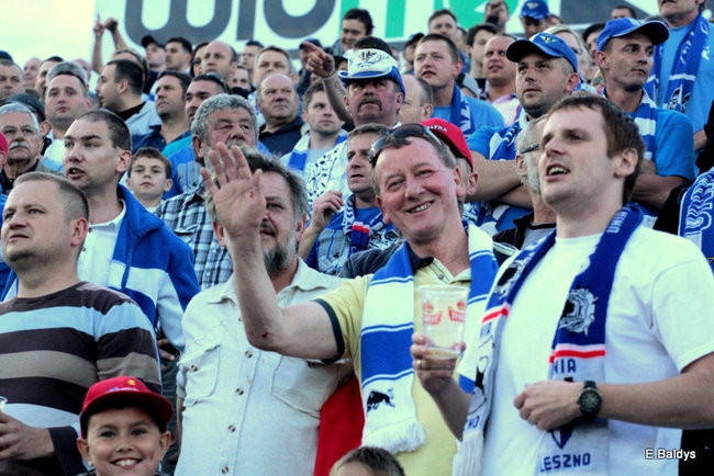 Kibice przepraszają prezesa Unii Leszno (zdjęcia)
