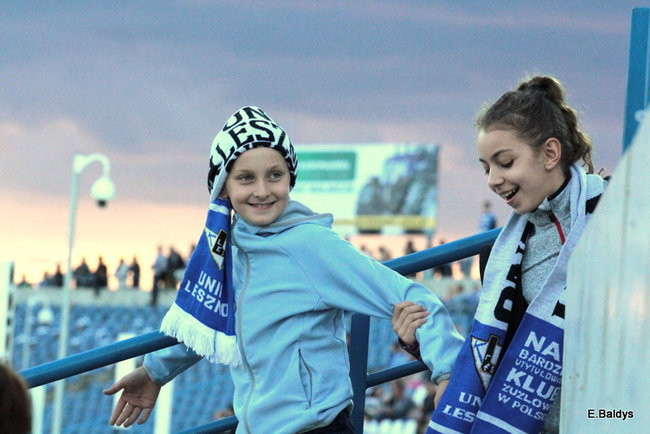 Kibice przepraszają prezesa Unii Leszno (zdjęcia)