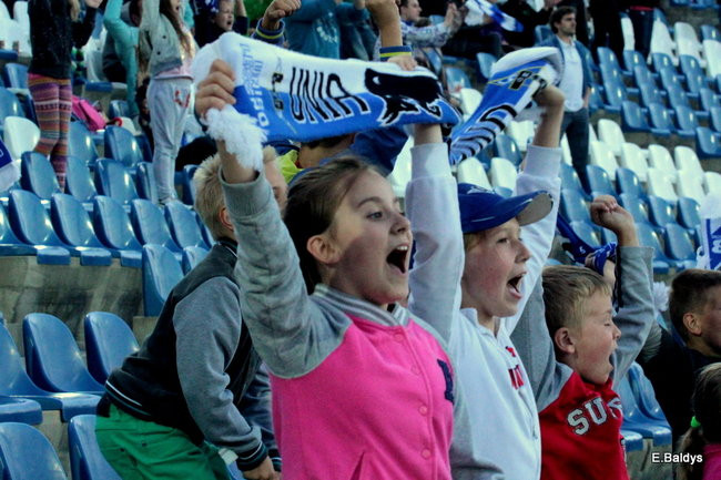 Kibice przepraszają prezesa Unii Leszno (zdjęcia)