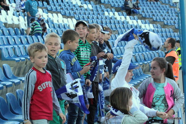 Kibice przepraszają prezesa Unii Leszno (zdjęcia)