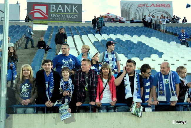 Kibice przepraszają prezesa Unii Leszno (zdjęcia)