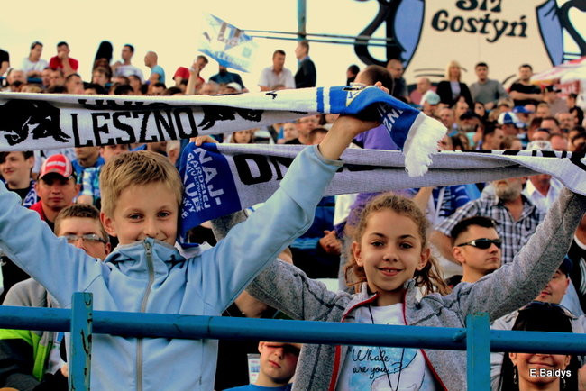 Kibice przepraszają prezesa Unii Leszno (zdjęcia)