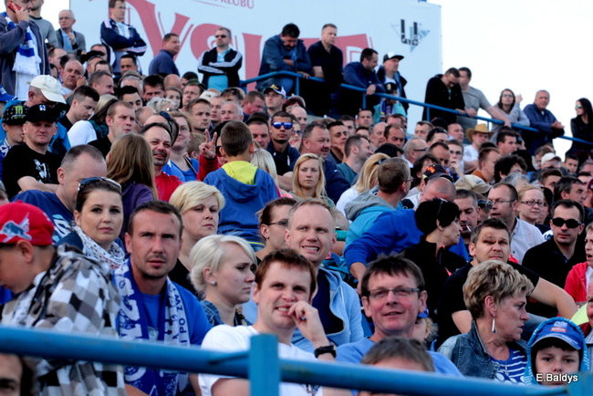 Kibice przepraszają prezesa Unii Leszno (zdjęcia)