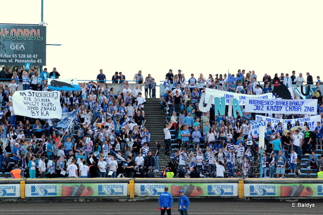 Kibice przepraszają prezesa Unii Leszno (zdjęcia)