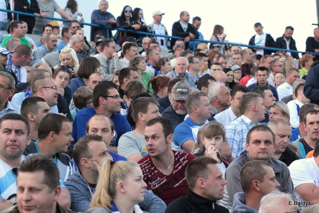 Kibice przepraszają prezesa Unii Leszno (zdjęcia)