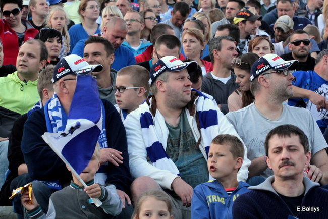 Kibice przepraszają prezesa Unii Leszno (zdjęcia)