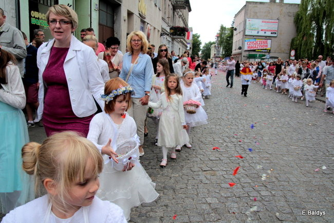 Procesja ulicami Leszna (zdjęcia)