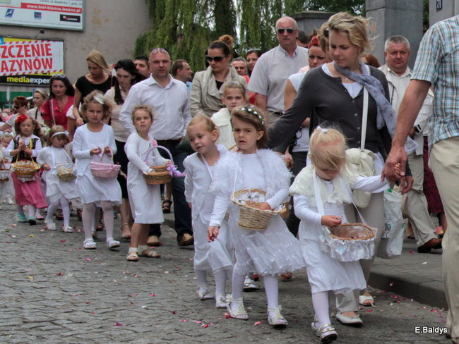 Procesja ulicami Leszna (zdjęcia)