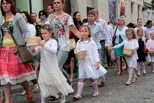 Procesja ulicami Leszna (zdjęcia)