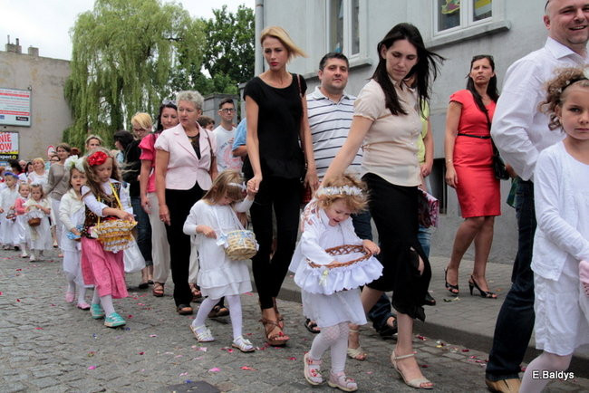 Procesja ulicami Leszna (zdjęcia)
