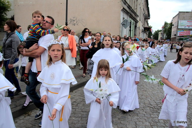 Procesja ulicami Leszna (zdjęcia)